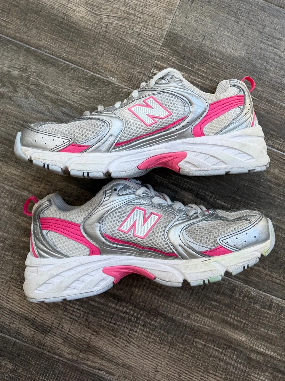 New Balance 530 sneakers in pink & white, size US 6 women’s  #newbalance